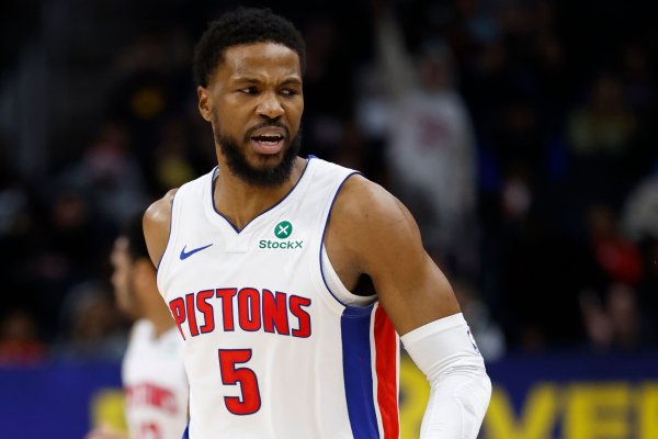 国内股票配资资讯 律师：比斯利非常喜欢底特律，他考虑新赛季继续为活塞队效力